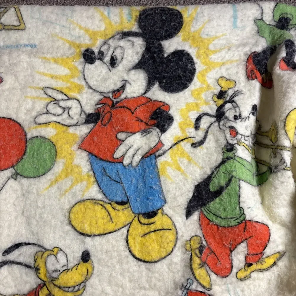 Vintage 1970s Walt Disney World Magic Kingdom Twin Blanket Mickey, Minnie, Goofy